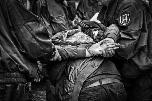 român reținut Rusia spionaj Ucraina - Un român reținut în Rusia ar fi spionat pentru Ucraina: FSB susține că tână...