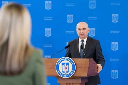 administrație publică centrală - Cerere de reexaminare a Legii privind reorganizarea administrației centrale, transmis...