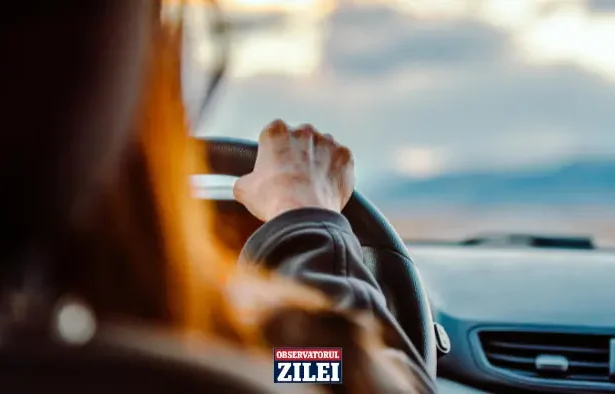 tânără Brașov mașină furată fără permis - Aventura ilegală a unei tinere din Brașov: a furat o mașină, a alim...