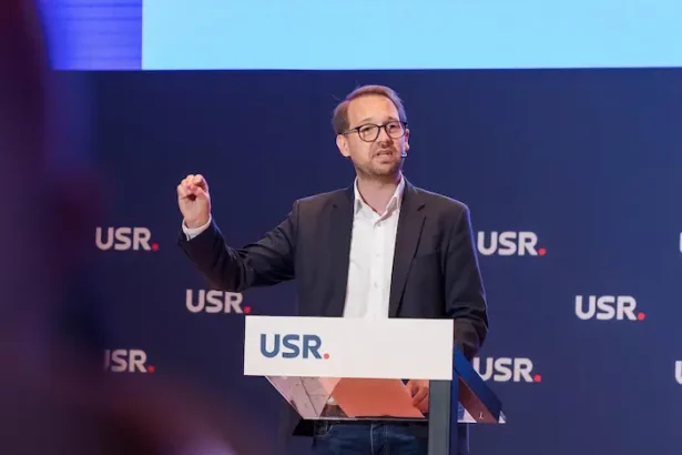 Dominic Fritz președinte USR strategia politică 2023 - Congresul USR de sâmbătă: Dominic Fritz dezvăluie strategia p...