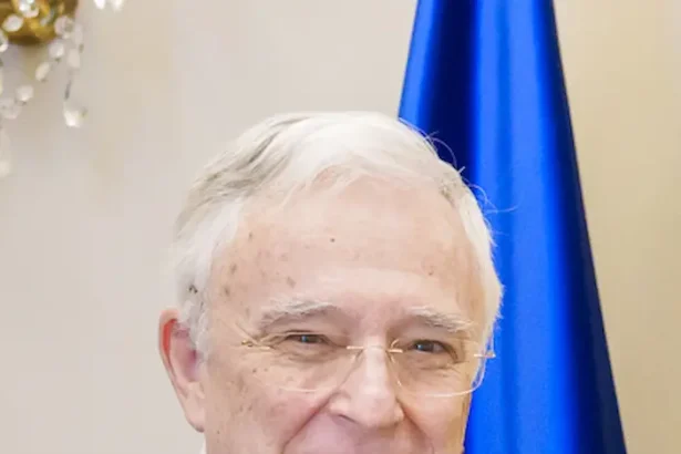 datoria publică a României - Isărescu avertizează: Datoria României, o provocare majoră pentru stabilitatea economică