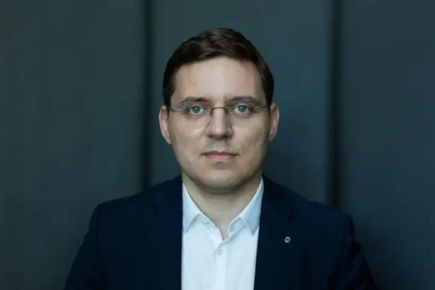 Victor Negrescu program guvernare - Victor Negrescu cere „negocieri la vedere” și un Guvern cu viziune clară: „Mai...