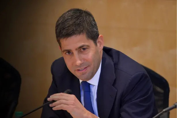 Warsh KEVIN 1 Kevin Warsh