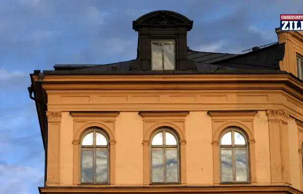 copil căzut de la etaj 5 Brașov - Copil de 3 ani în stare critică după o cădere de la etajul 5 în Brașov