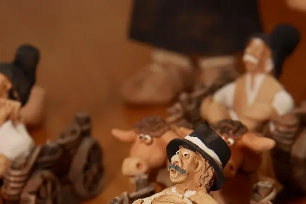 Catalogul meșterilor populari din județul Bistrița‑Năsăud - Descoperă Catalogul Meșterilor Populari din Bistrița...