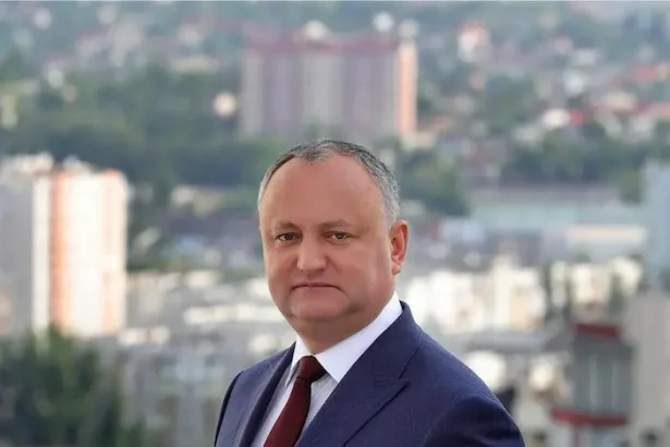 Dodon cere jurnaliștilor români să învețe limba rusă - Igor Dodon atacă jurnaliștii români: „Să învețe limba...