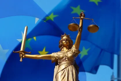 Inspecția Judiciară și dublul standard în sancționarea magistraților. - O justiție în umbră: Comentarii controver...