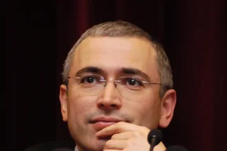 Mihail Hodorkovski și rolul său în opoziția rusă - Fostul oligarh rus Mihail Hodorkovski, acuzat că pregătește o l...