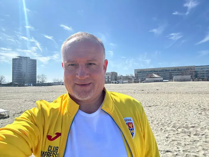 Un KO emoțional: Descoperă drumul tumultuos pe care ne aflăm! 1 KO drumuri cap - Un KO emoțional: Descoperă drumul tumultuos pe care ne aflăm!