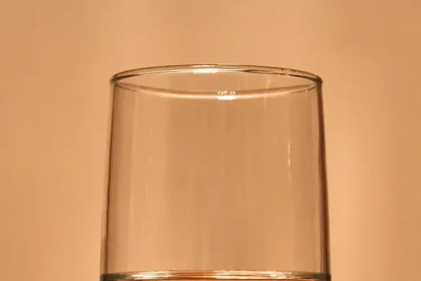 Atenție - Atenție: Furnizarea apei potabile întreruptă temporar în Bacău Sud!