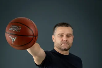 Ciucu acuzații sondaje - Ciucu ripostează: Bolojan dă vina pe sondaje, PNL nu mai ascunde adevărul