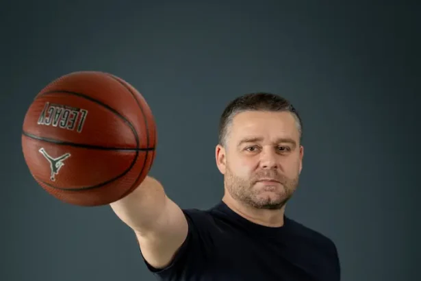 Ciucu acuzații sondaje - Ciucu ripostează: Bolojan dă vina pe sondaje, PNL nu mai ascunde adevărul