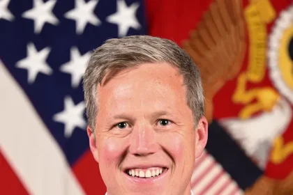 Dan Driscoll drone negocieri - Dan Driscoll, omul dronelor: Rolul său esențial în negocierile pentru Ucraina