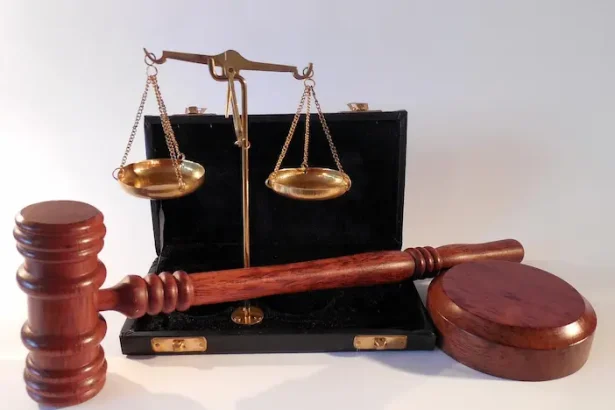 magistrați pensie români - Magistrații negociază pensia, românii nu: Injustiția din sistemul nostru!