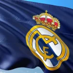 Real Madrid titlu Bellingham - Real Madrid suferă un pas greșit în cursa pentru titlu, dar Bellingham strălucește!