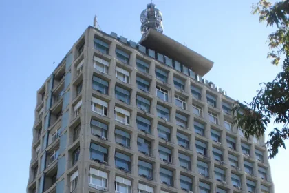 SRTv Consiliu scandal - Scandal în Parlament: Validarea membrilor SRTv stârnește proteste AUR