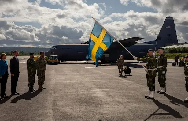 Rușii NATO riscuri - Șeful armatei suedeze: Rușii pregătesc o provocare pentru NATO!