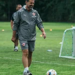 Străin Superligă antrenor - Un antrenor străin revoluționează Superliga! Află cine este!