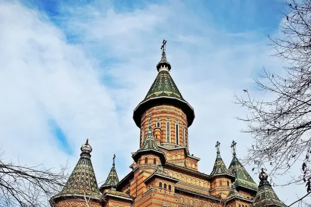 Mănăstirea Sânandrei Colonie - Emoții și spiritualitate: Vizita mitropolitului la Mănăstirea Sânandrei Colonie