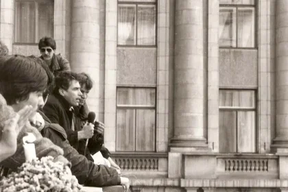 Revoluție Petre Roman politică - Petre Roman, reflecții la 36 de ani de la Revoluție: Politica românească, în umbra...