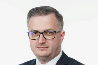 Membri opoziţie preşedinte - Opoziția pregătește suspendarea președintelui: Ce se va întâmpla?