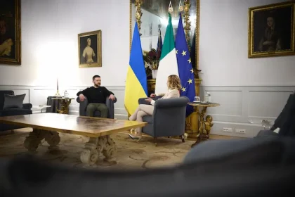 Meloni Zelenski consultări pace - Meloni și Zelenski discută despre pace: promisiunea surprinzătoare a Italiei