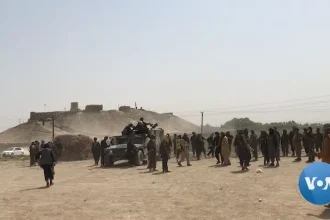 Talibanii băiat executat - Băiat de 13 ani silit să execute ucigașul familiei sale de talibani