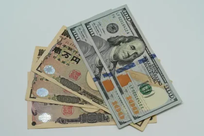 Bomba piețele internaționale - Amenințarea de 7 trilioane care poate destabiliza piețele globale