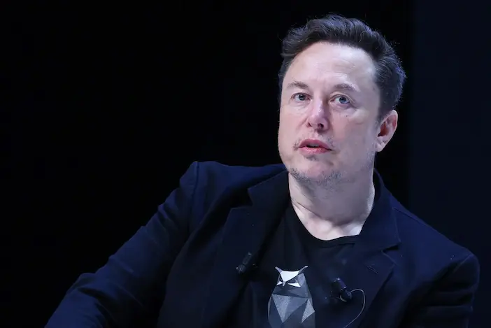 Elon Musk și SpaceX: Tranzacție revoluționară pentru un viitor strălucitor! 1 elon musk elon